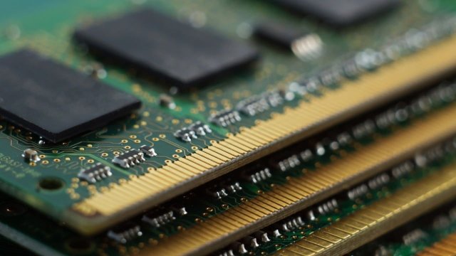 RAM MHz Yükseltirken Hangi Programları Kullanmalıyım?