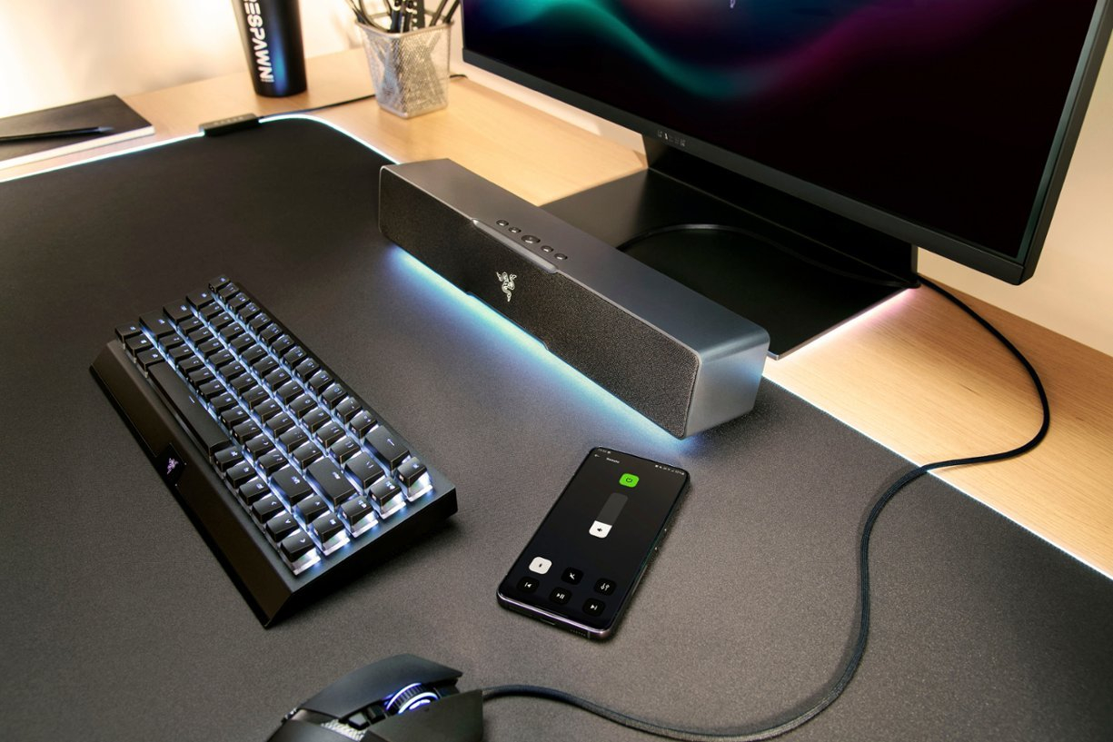 Razer Leviathan V2 RZ05-03920100-R3G1 Siyah Gaming Soundbar