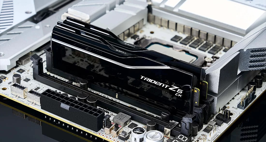 GSKILL Trident Z5 CK 48GB (2x24GB) 8800MHz CL42 DDR5 Gaming Ram (F5-8800C4255H24GX2-TZ5C)